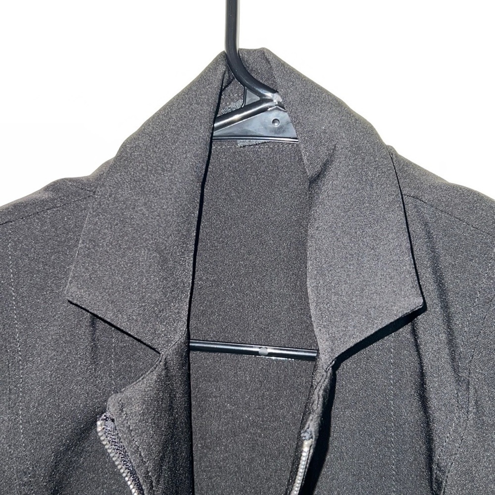 Black Jacket - Picture 3 of 6
